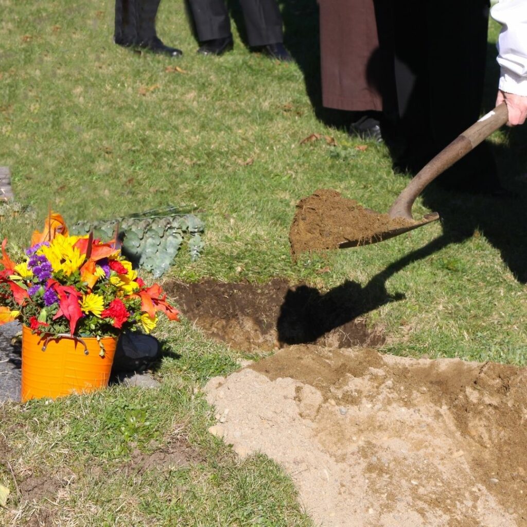 Graveside Services at a Cemetery Funeral Options